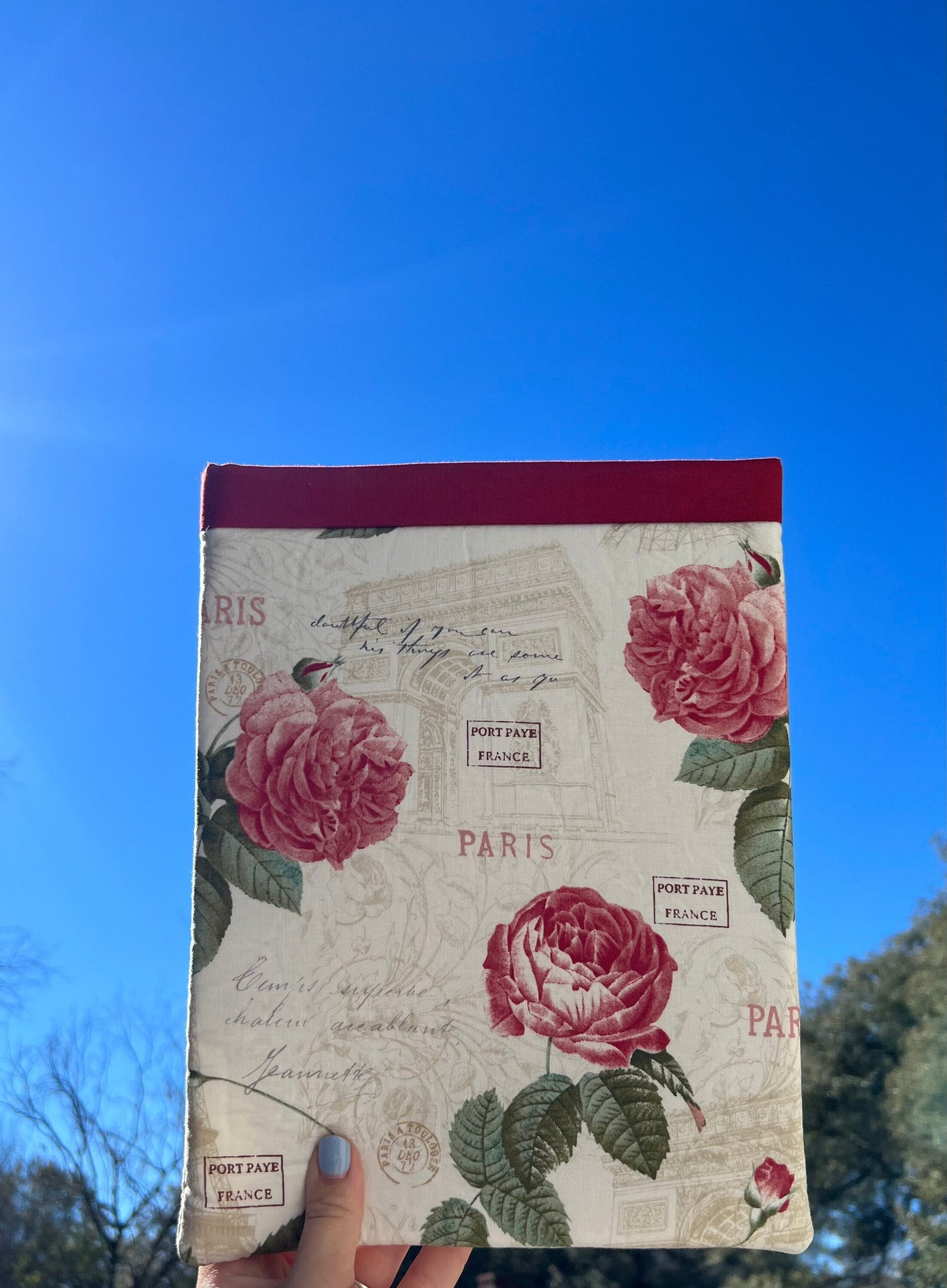 paris roses book sleeve